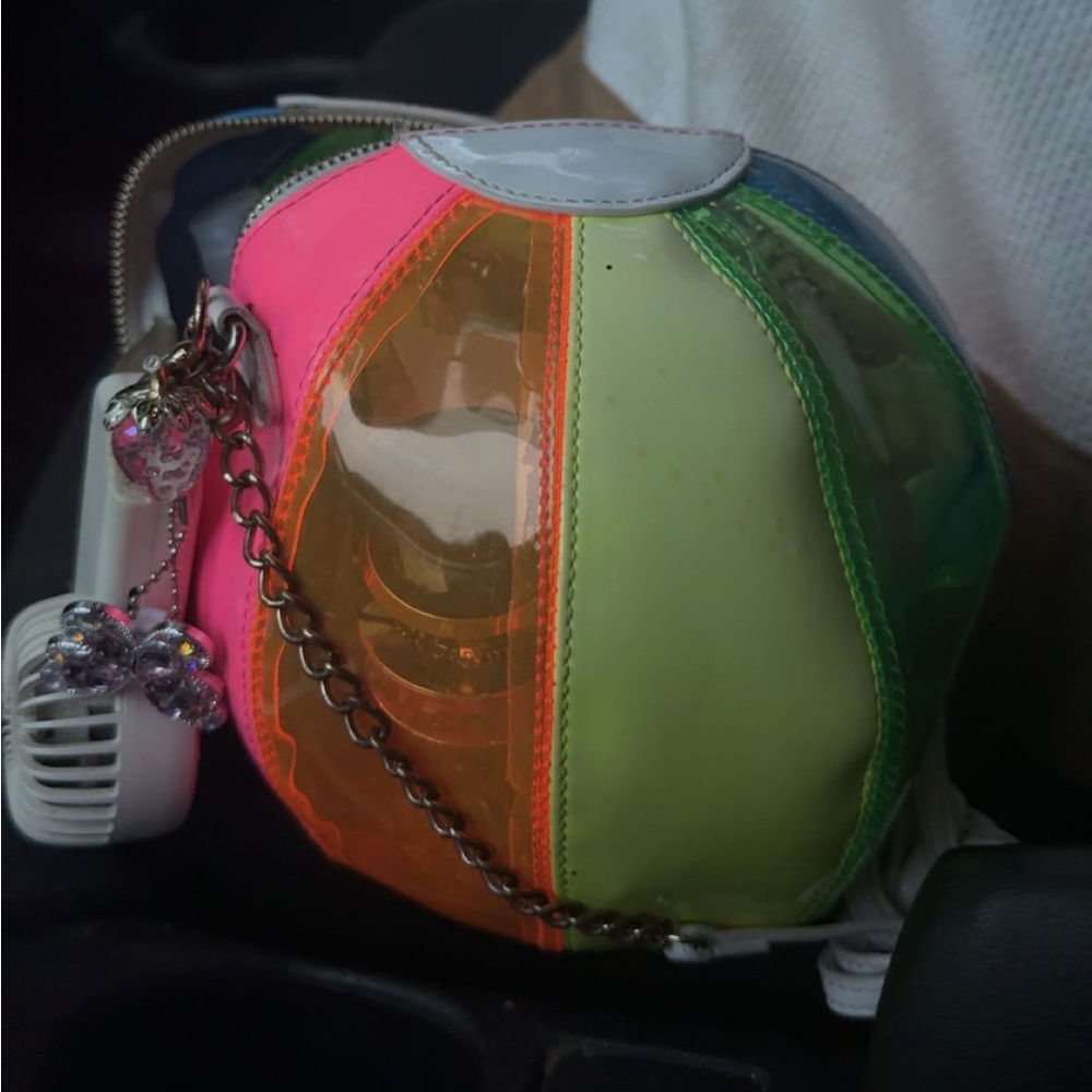 Beach ball purse 🏝️😍😍